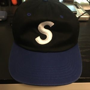 Supreme 6 panel hat